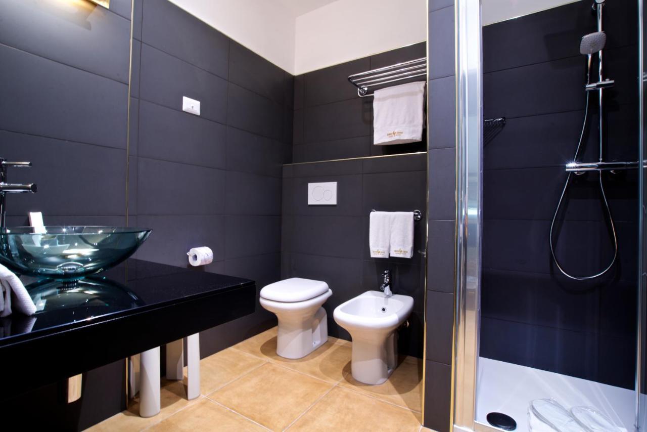 Design Suite Tirano Extérieur photo