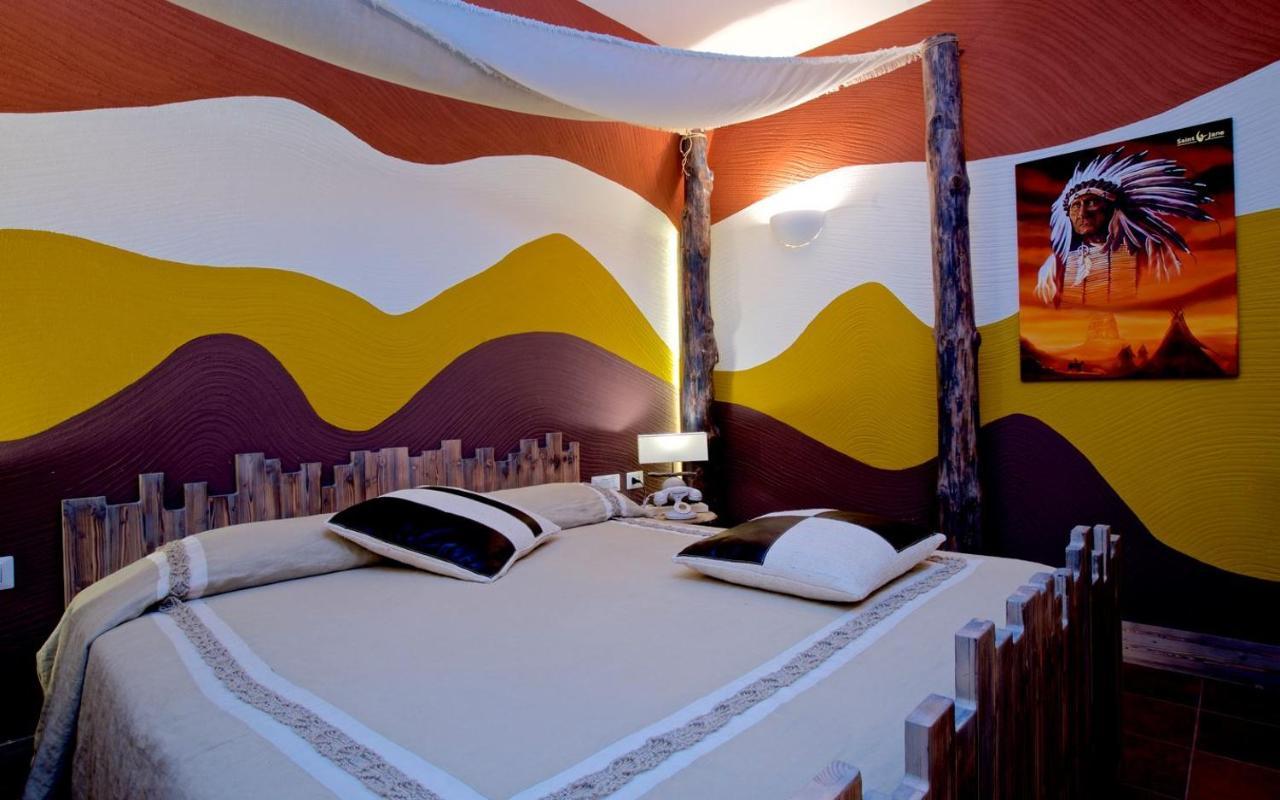 Design Suite Tirano Extérieur photo