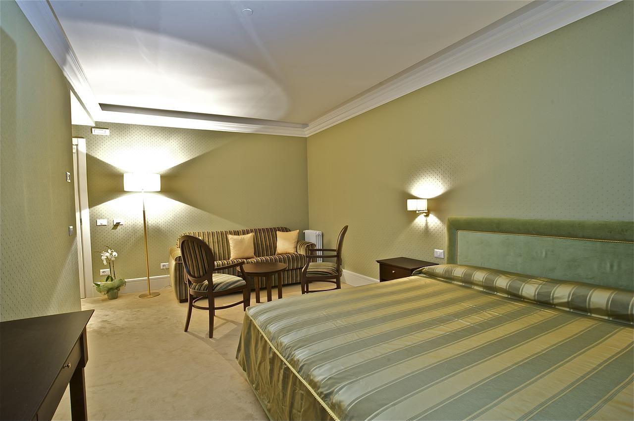Design Suite Tirano Extérieur photo